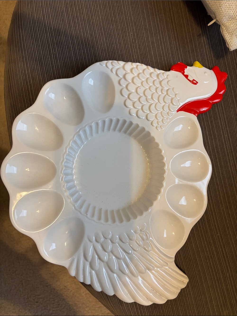Vintage Teleflora hen shaped deviled egg platter